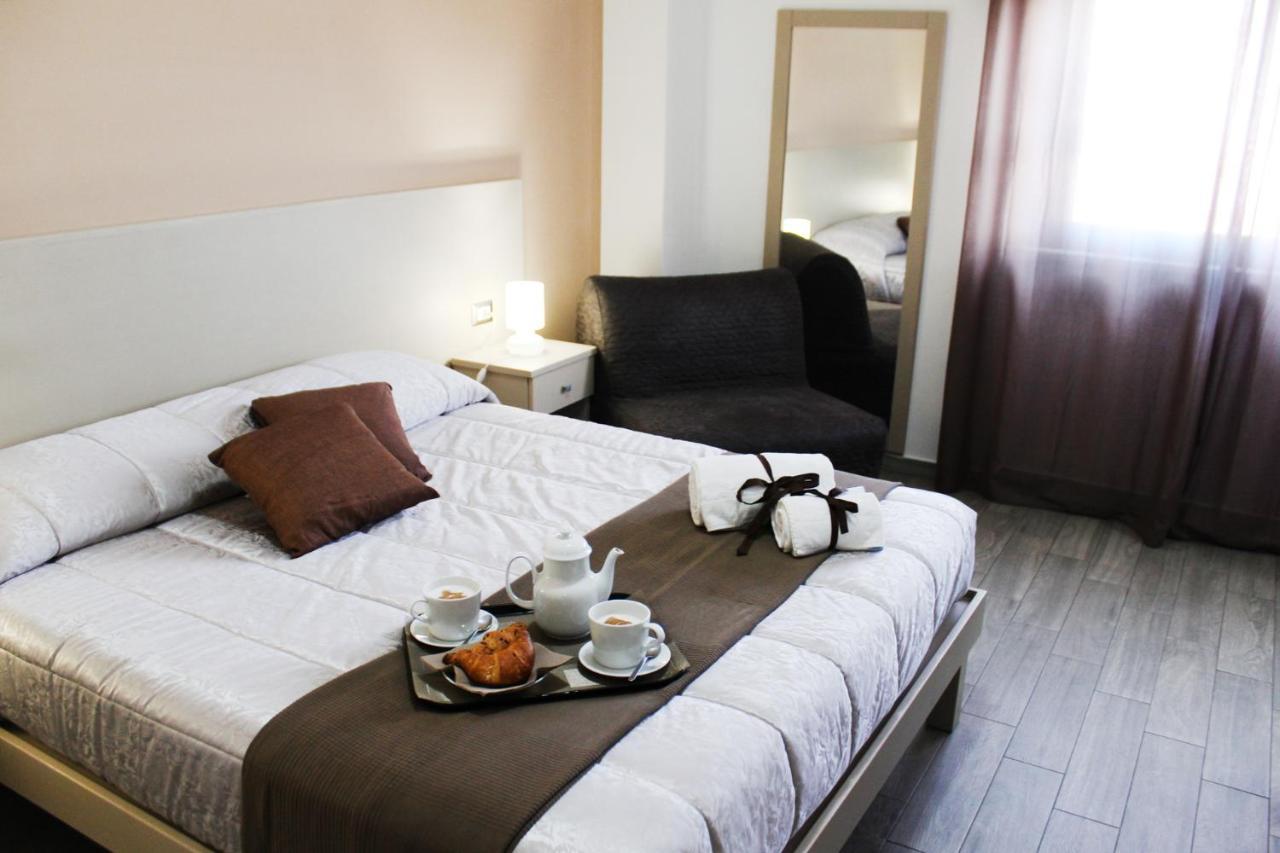 Hotel Cesirja Casavatore Exteriér fotografie